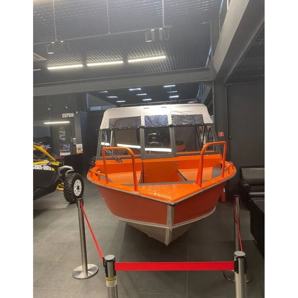 Катер-лодка алюминиевая ТРИЕРА 540 Боурайдер Комфорт Б/У