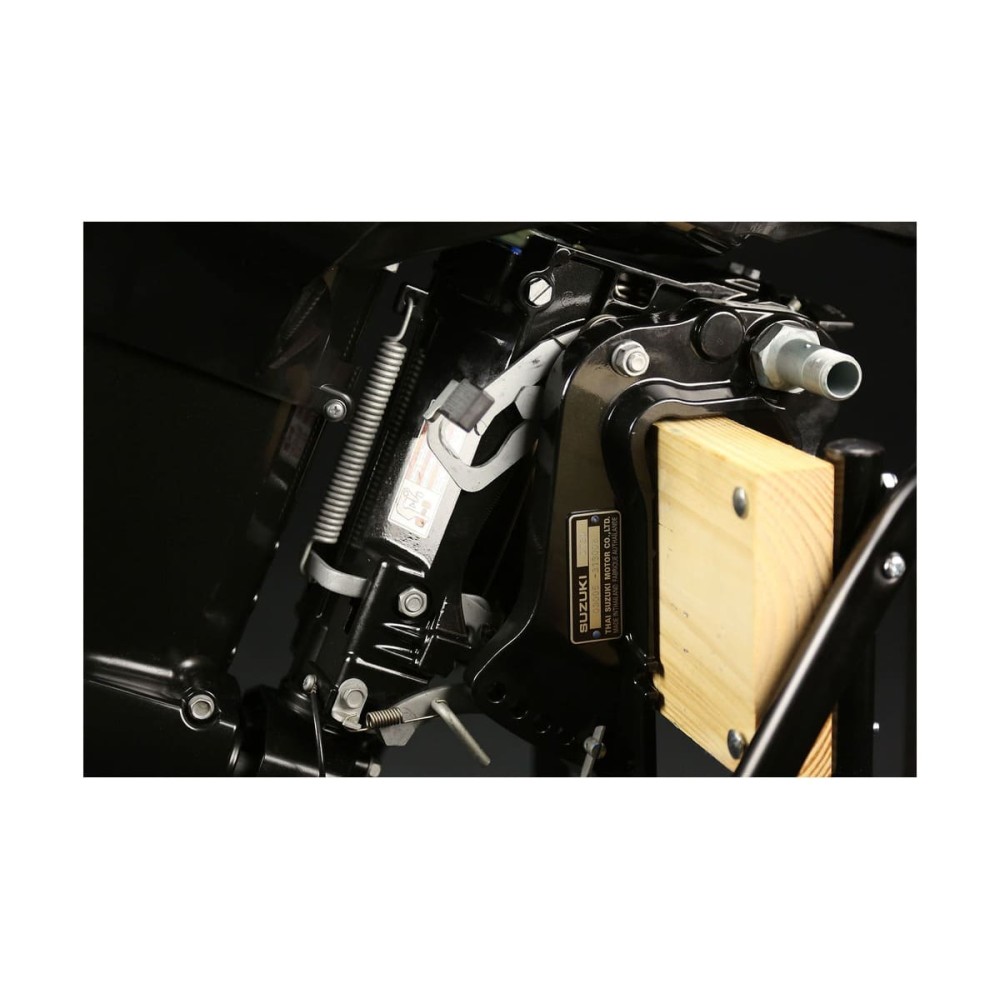 2х-тактный лодочный мотор SUZUKI DT30L