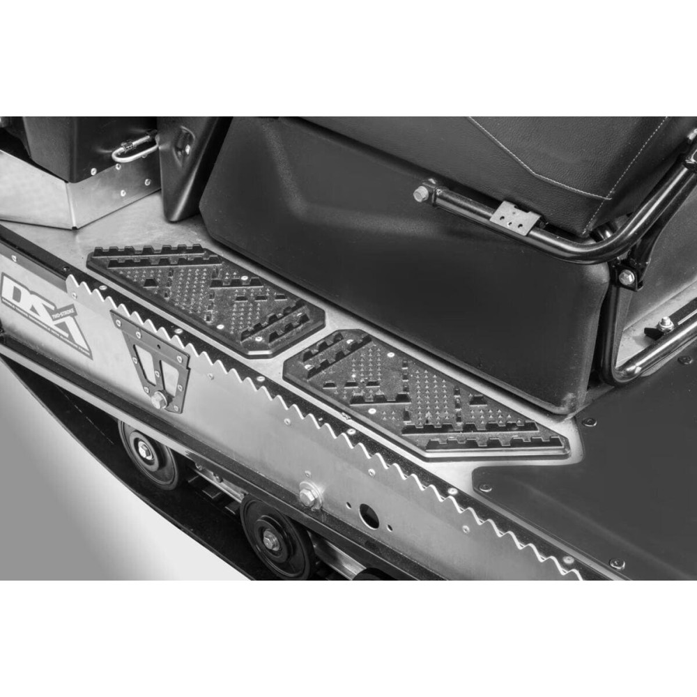 Снегоход STELS Ермак 800L 2Т с 2-мя лыжами