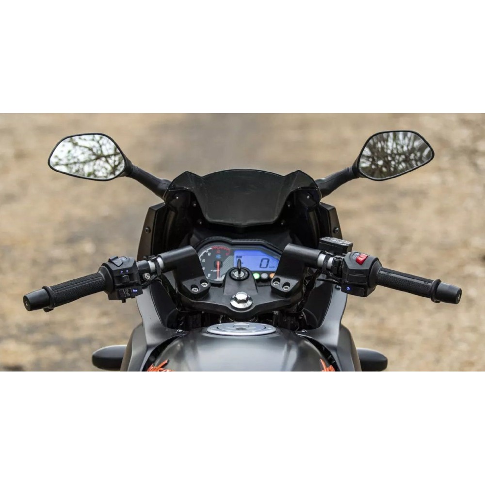 Мотоцикл BAJAJ Pulsar 180