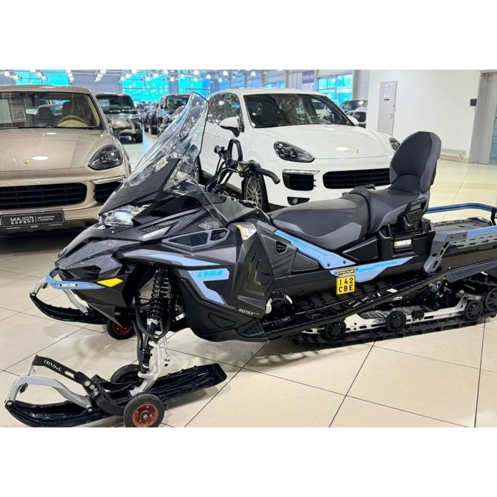 Снегоход BRP Commander 900 Ace (2023)