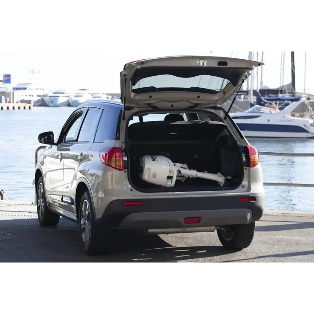 4х-тактный лодочный мотор SUZUKI DF6AS. белый