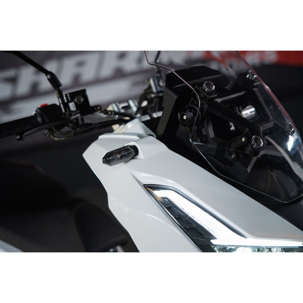 Мотоцикл SHARMAX MaxiScooter D Editions 200 (2024)