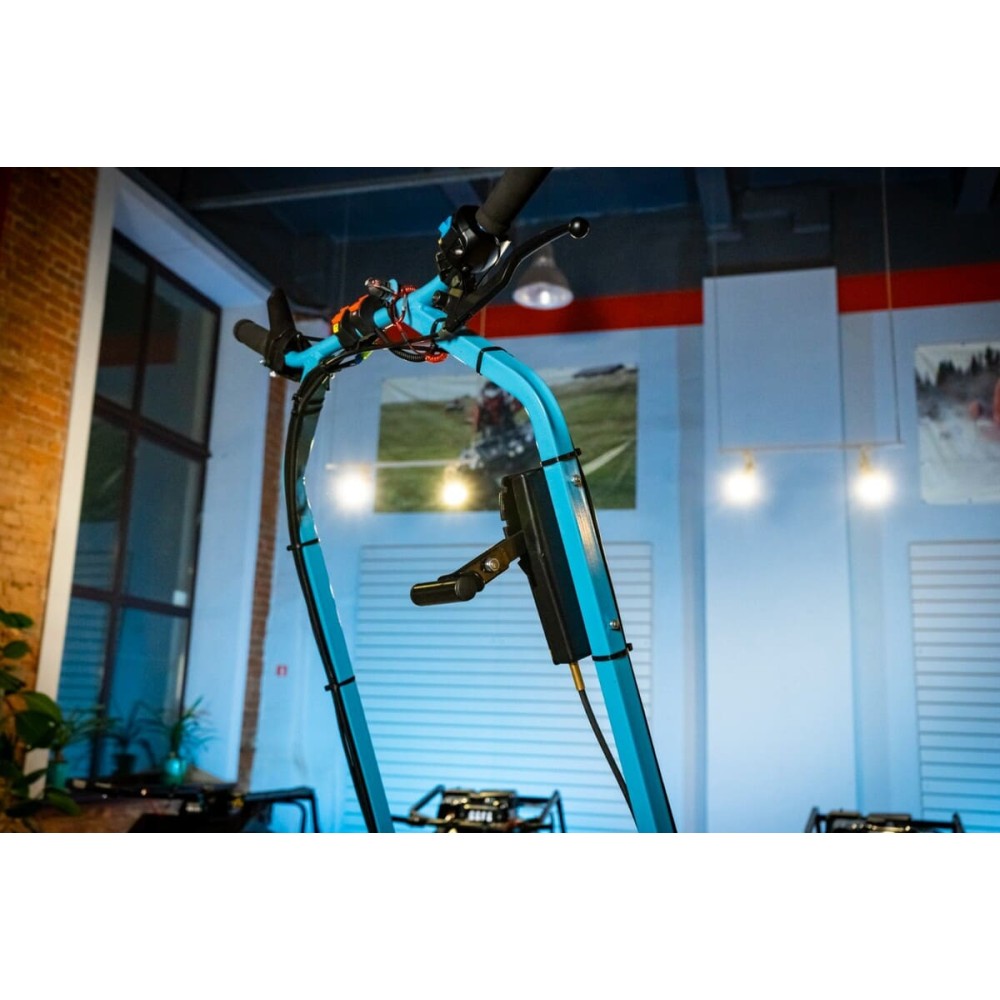 Мотобуксировщик БУРЛАК Таежник 20 л.с