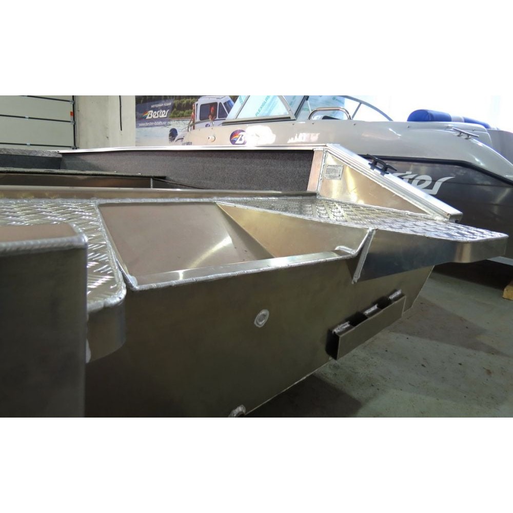 Алюминиевая лодка BESTER 450