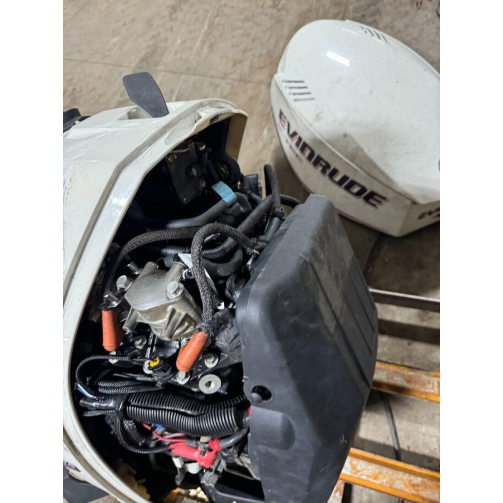 2х-тактный лодочный мотор EVINRUDE E115DHO E-TEC