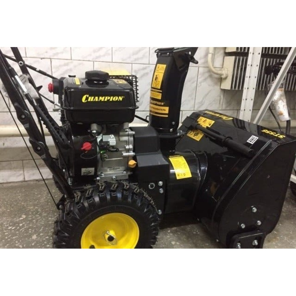 Снегоуборщик CHAMPION ST556