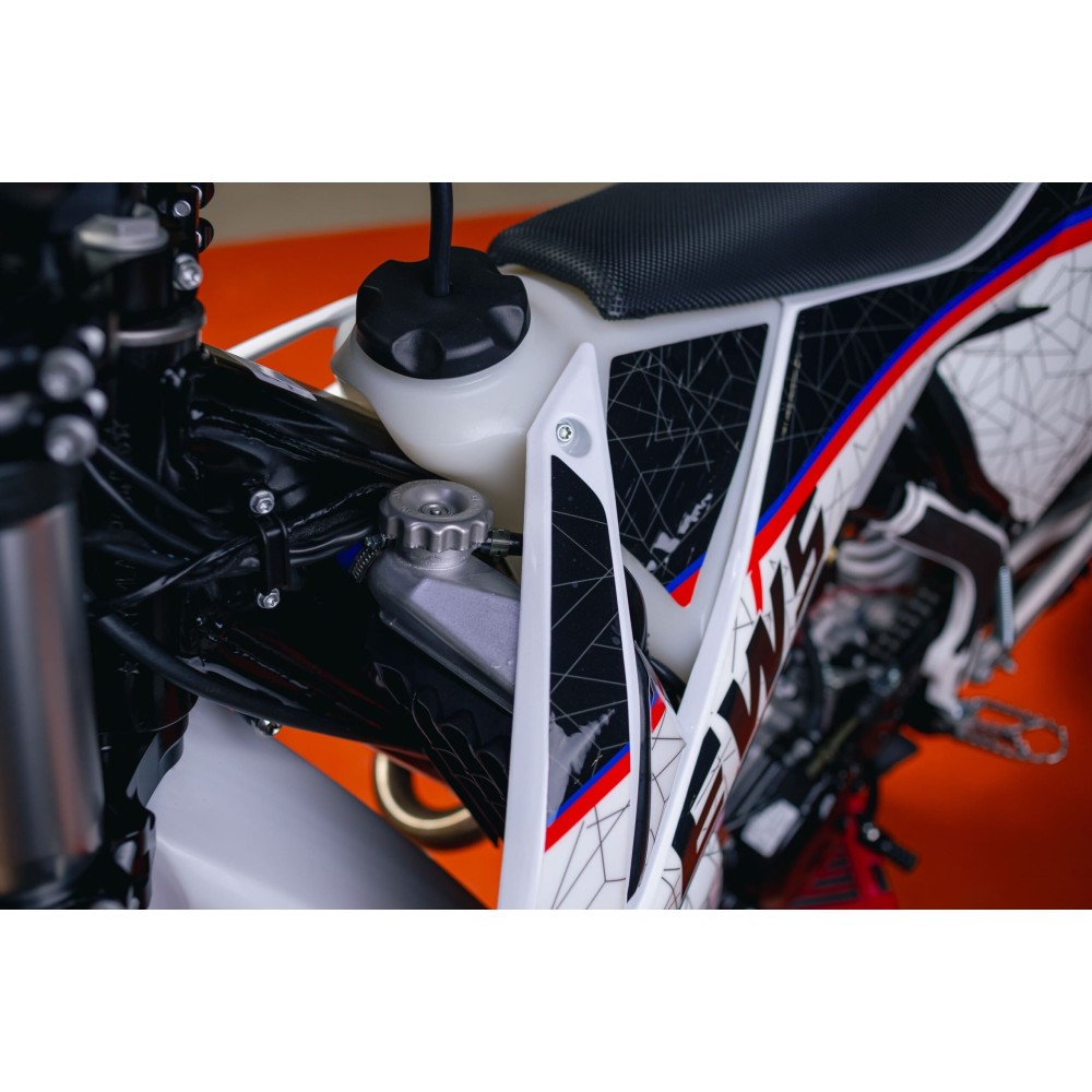 Мотоцикл кроссовый эндуро KEWS K16 NC 300 (182 MN)