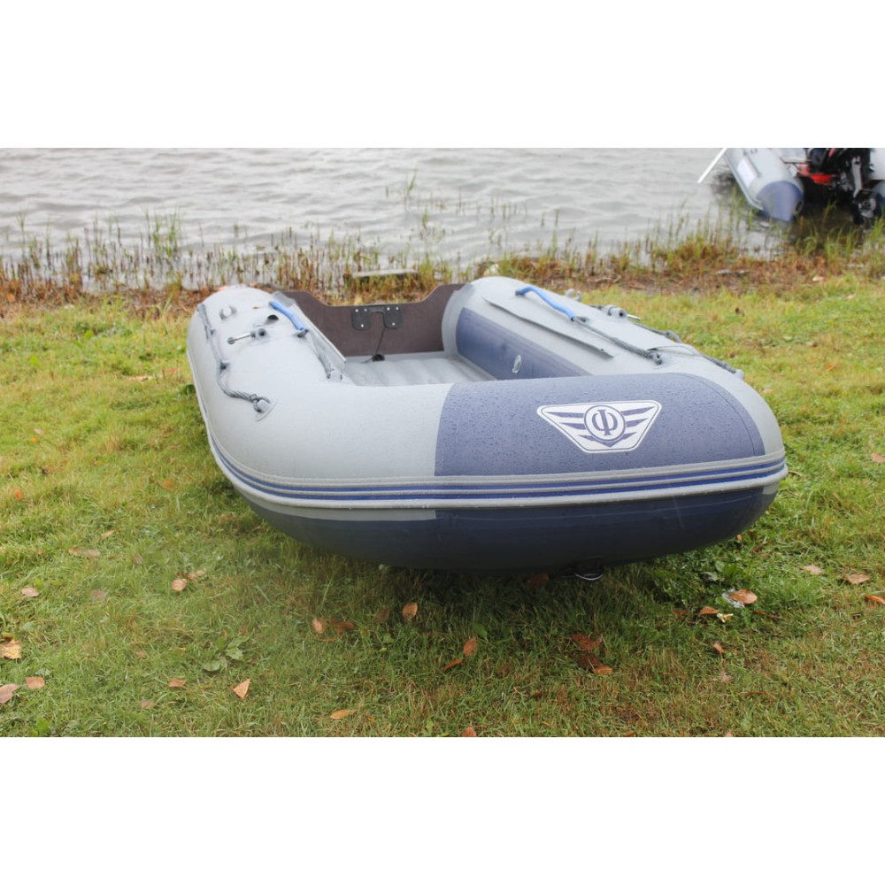 Лодка ПВХ ФЛАГМАН 330 U