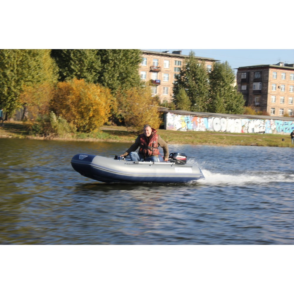 Лодка ПВХ ФЛАГМАН 330 U
