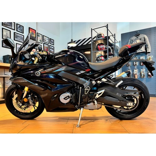 Мотоцикл VOGE RR 660 S