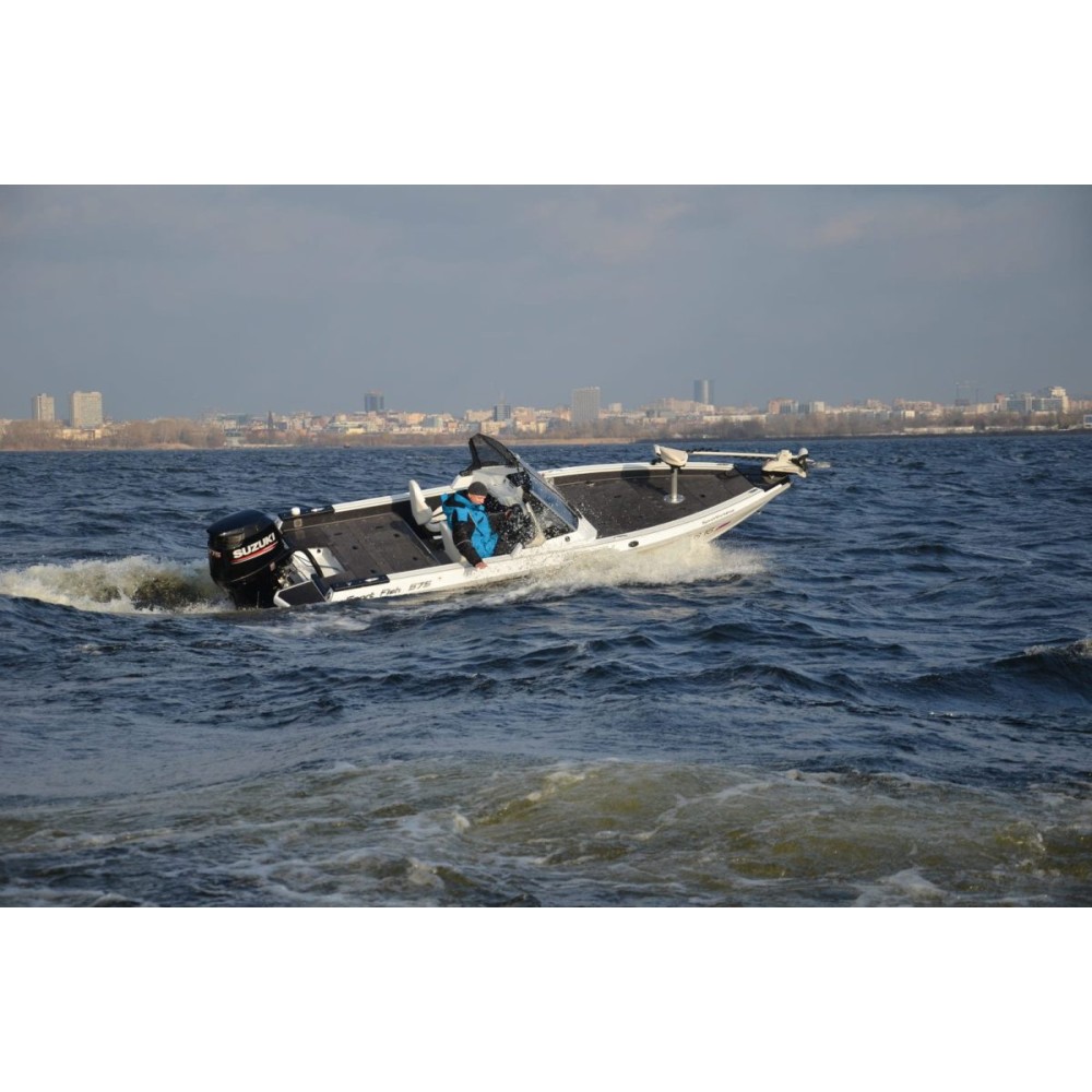 Катер-лодка алюминиевая SPINCH 575 Sport Fish