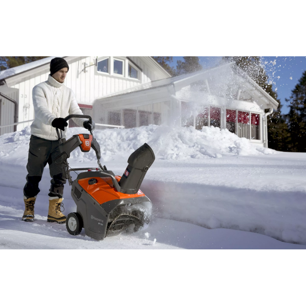 Снегоуборщик HUSQVARNA ST 131