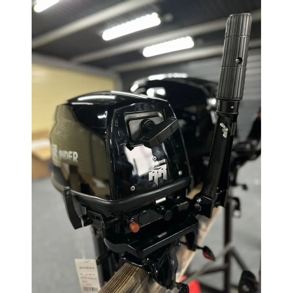 2х-тактный лодочный мотор REEF RIDER RR9.9FHS Pro Б/У