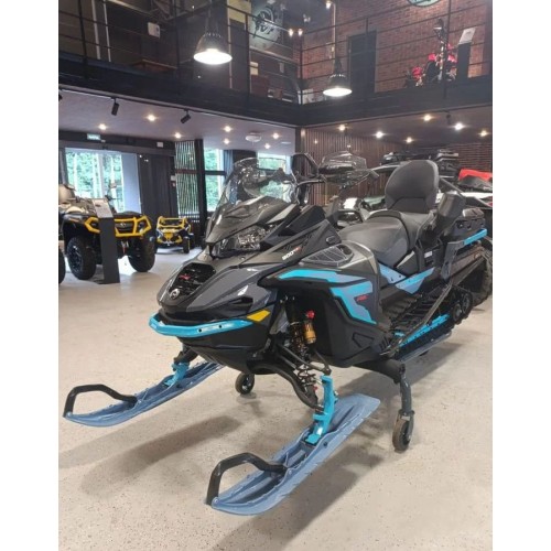 Снегоход BRP Commander 900 Ace Turbo (2024)