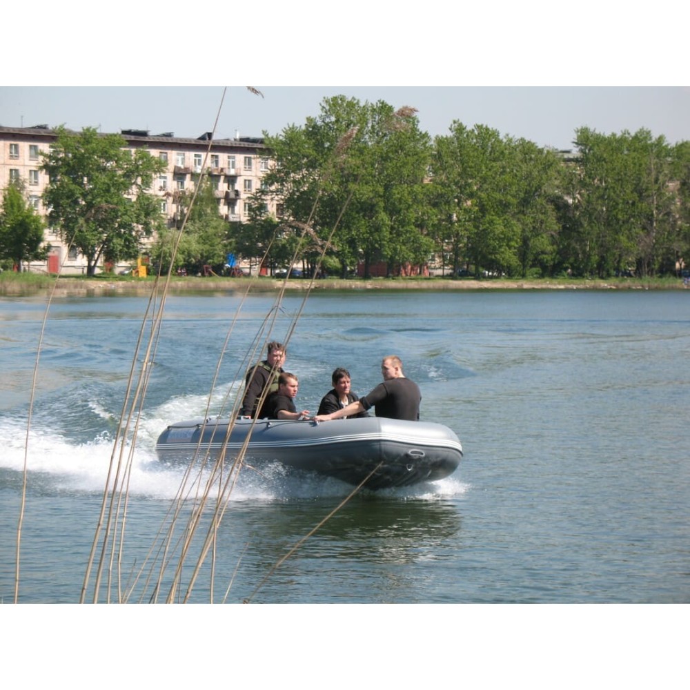 Лодка ПВХ ФЛАГМАН 420
