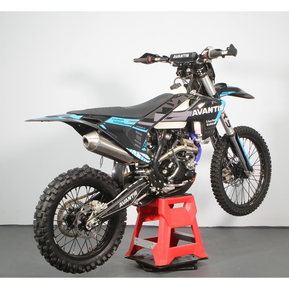 Мотоцикл кроссовый эндуро AVANTIS 300 Pro Carb FCR Exclusive (NC300-S/182MM) ARS