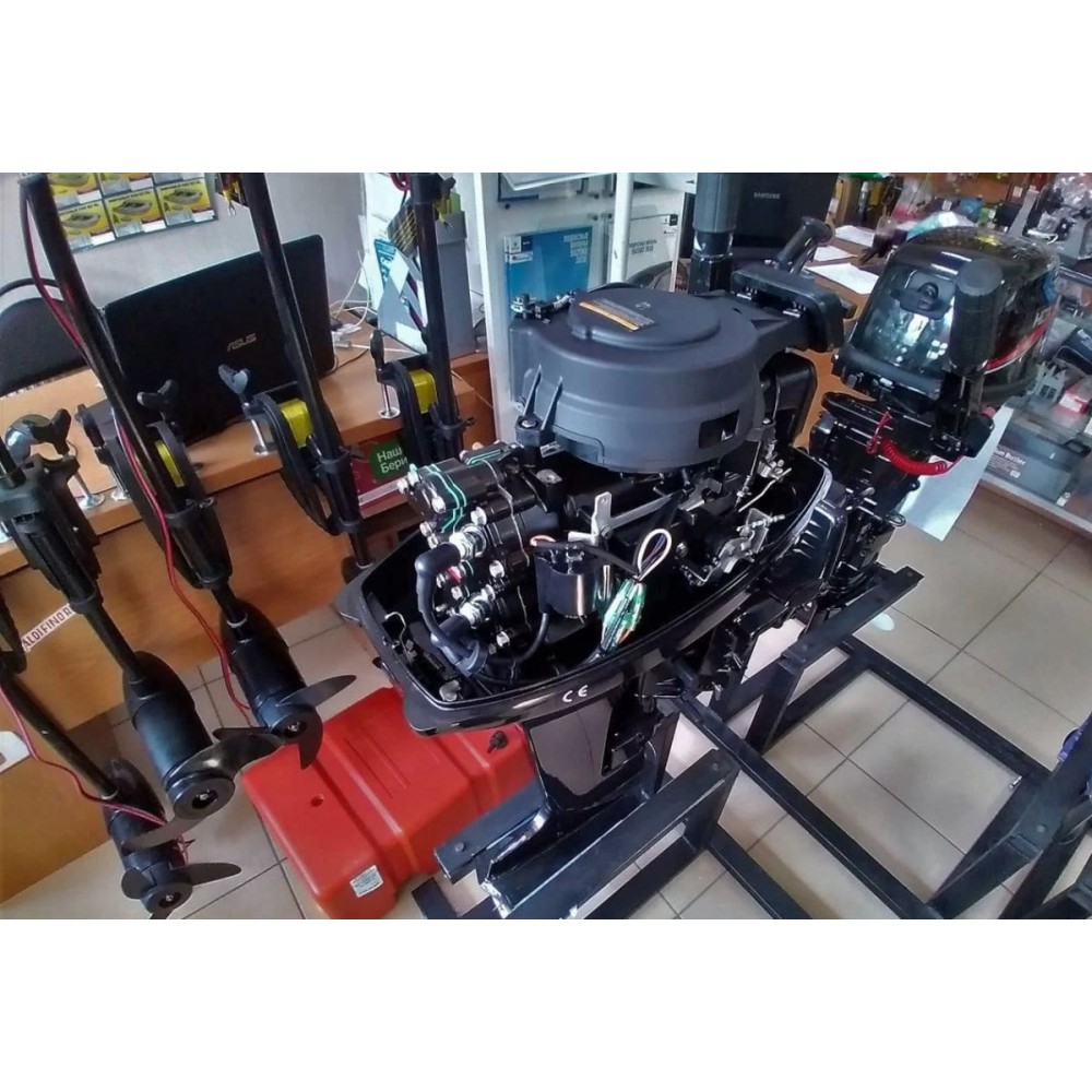 2х-тактный лодочный мотор HDX R SERIES TE 18 BMS Б/У