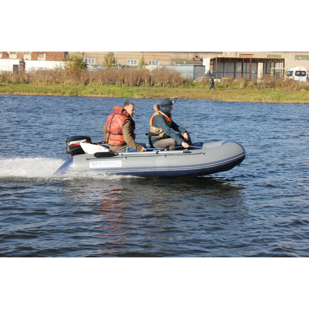 Лодка ПВХ ФЛАГМАН 330 U